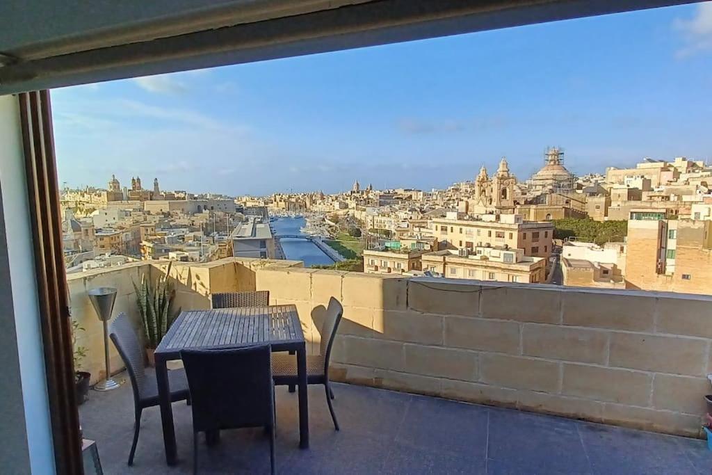The View Penthouse Apartman Cospicua Kültér fotó